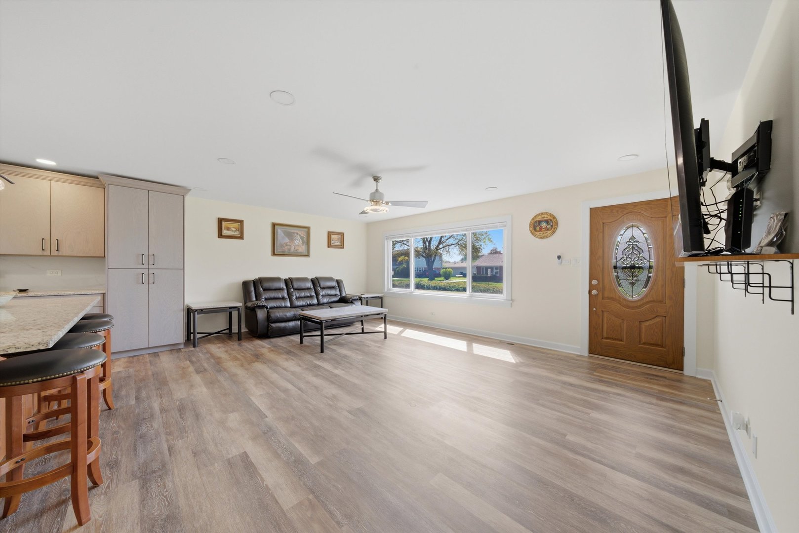 10817 Mason Avenue Chicago Ridge, IL 60415 - Photo 2 of 36 Gallery Image 2