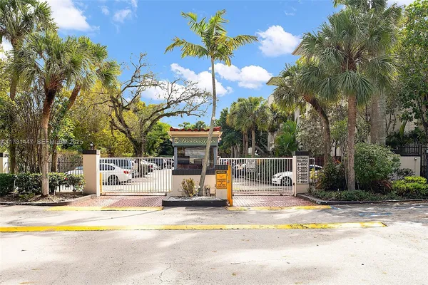 $197,500 | 6884 North Kendall Drive, Unit C404, Pinecrest, FL 33156