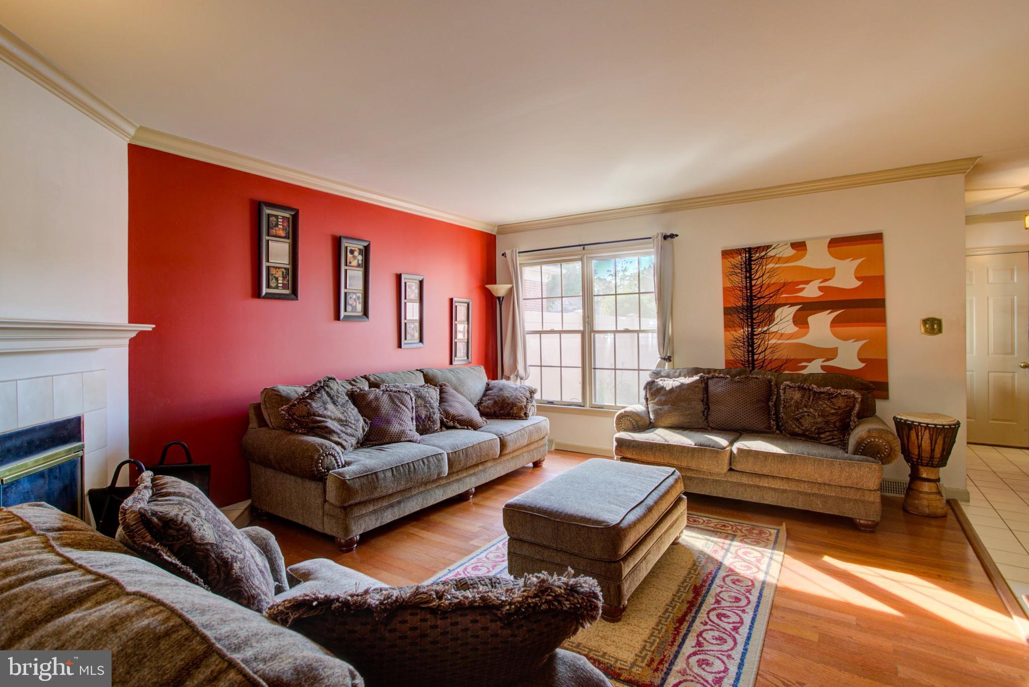 1857 Spring Ridge Lane Lancaster, PA 17603 - Photo 7 of 48 Gallery Image 7