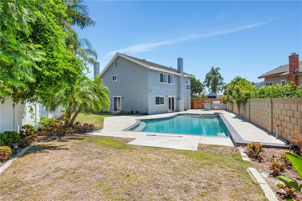 7 Hancock Irvine, CA 92620 - Photo 43 of 46 a view of outdoor space yard and swimming pool