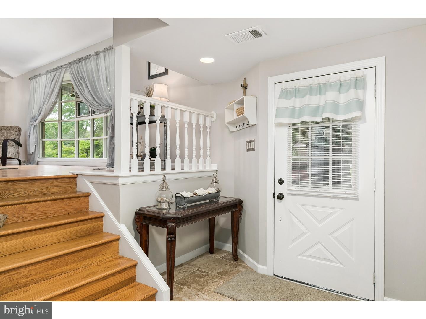 231 Drake Road Cherry Hill, NJ 08034 - Photo 3 of 25