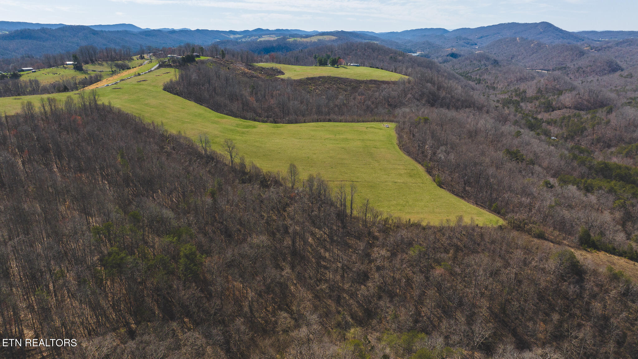 5 Bundren Mountain Road Tazewell, TN 37879 - Photo 8 of 19 DJI_20240311142510_0211_D