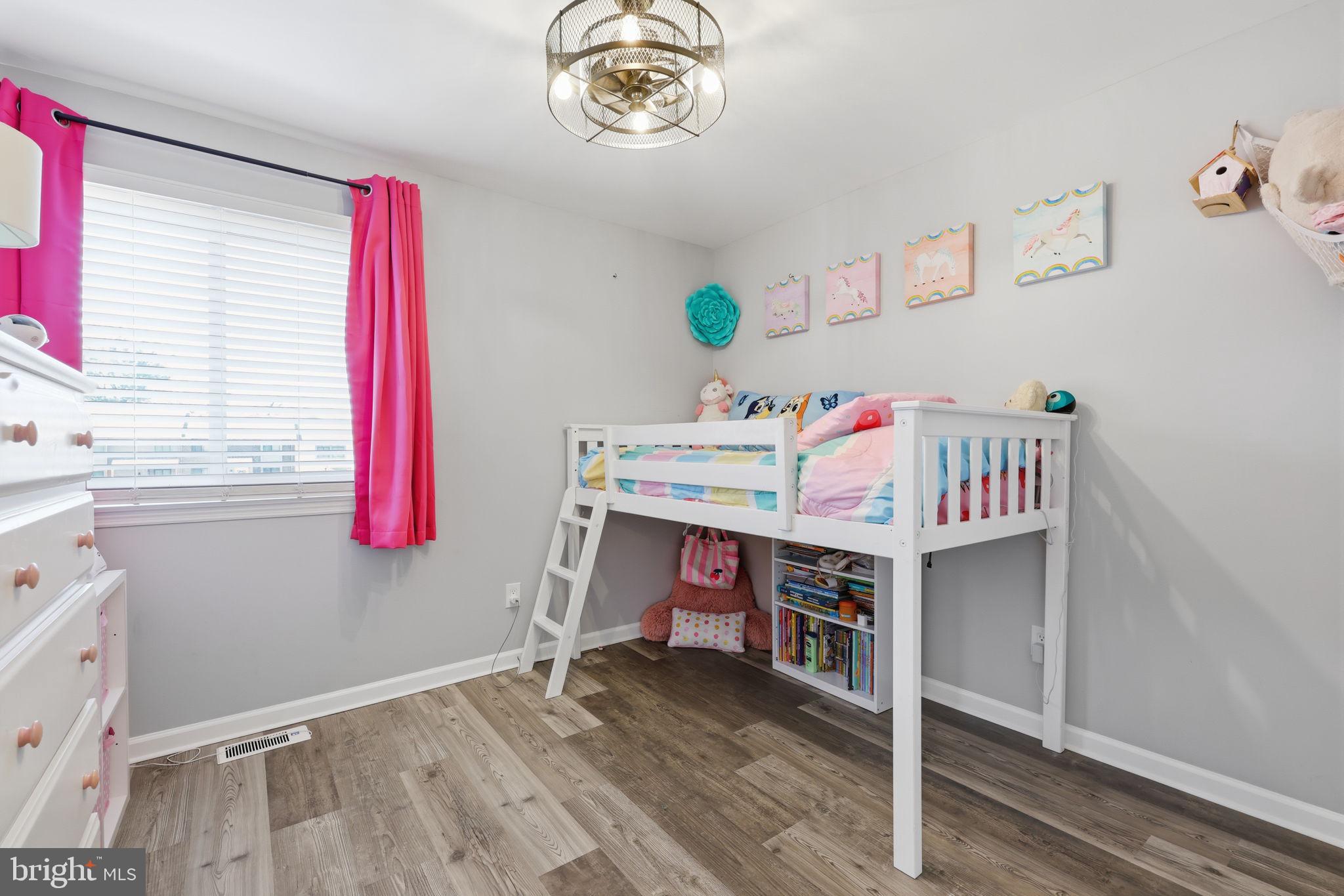 22 Fitzwatertown Road, Unit C7 Willow Grove, PA 19090 - Photo 20 of 33 Charming kids' room with playful decor.