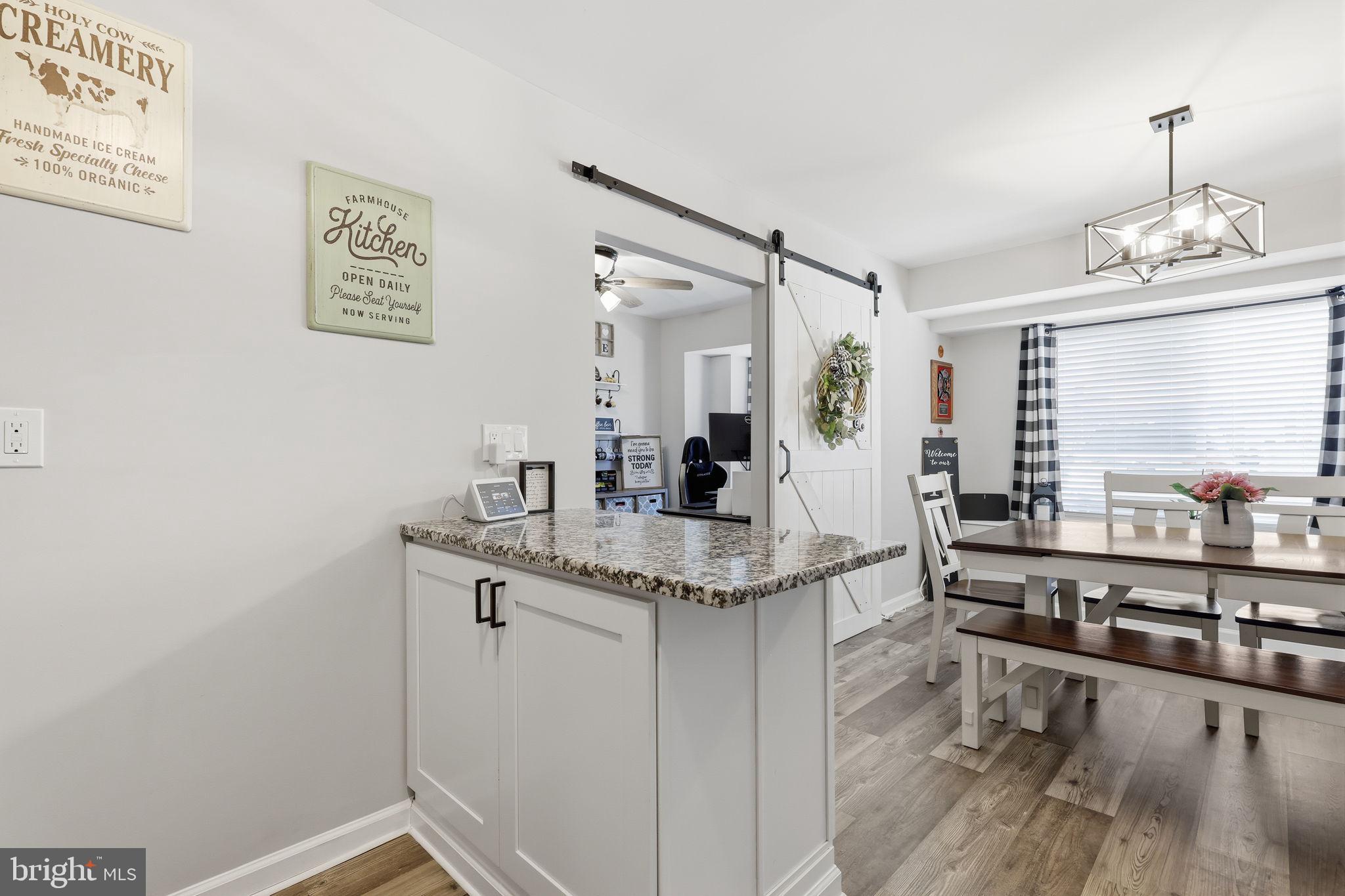 22 Fitzwatertown Road, Unit C7 Willow Grove, PA 19090 - Photo 5 of 33 Charming kitchen with modern flair.