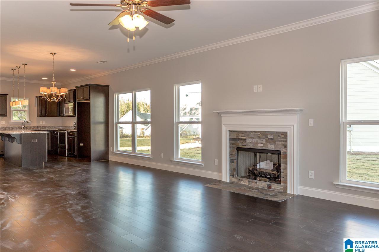 816 Madison Lane Helena, AL 35080 - Photo 4 of 17