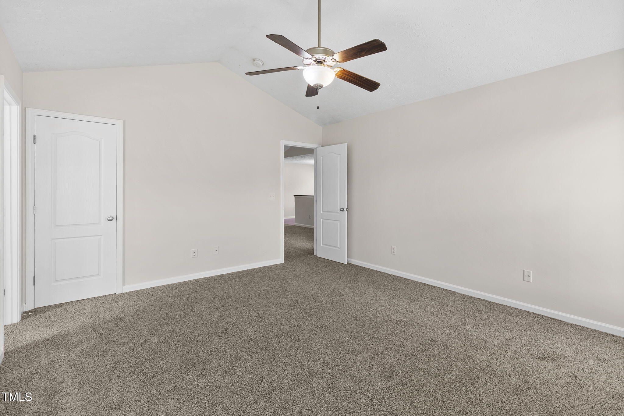 2513 Hunting Bow Drive Hope Mills, NC 28348 - Photo 20 of 39 a view of an empty room