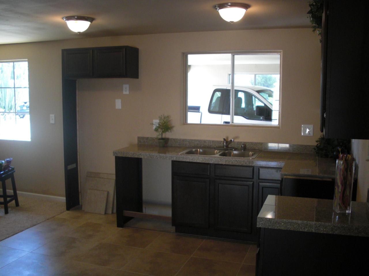 3564 West Griswold Road Phoenix, AZ 85051 - Photo 3 of 23 kitchen2