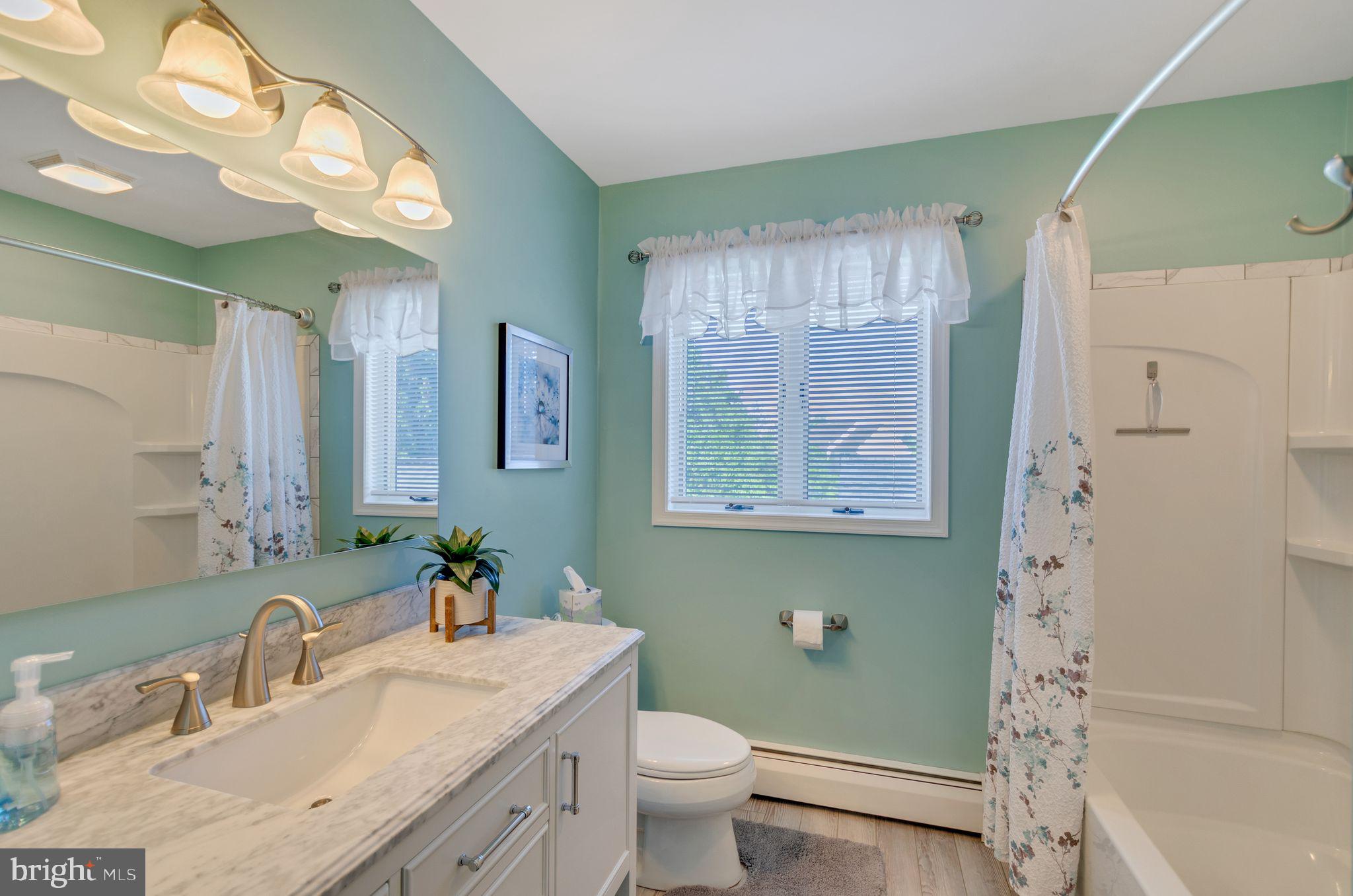 2558 Hillcrest Road Quakertown, PA 18951 - Photo 31 of 34 Full Bath - upper level