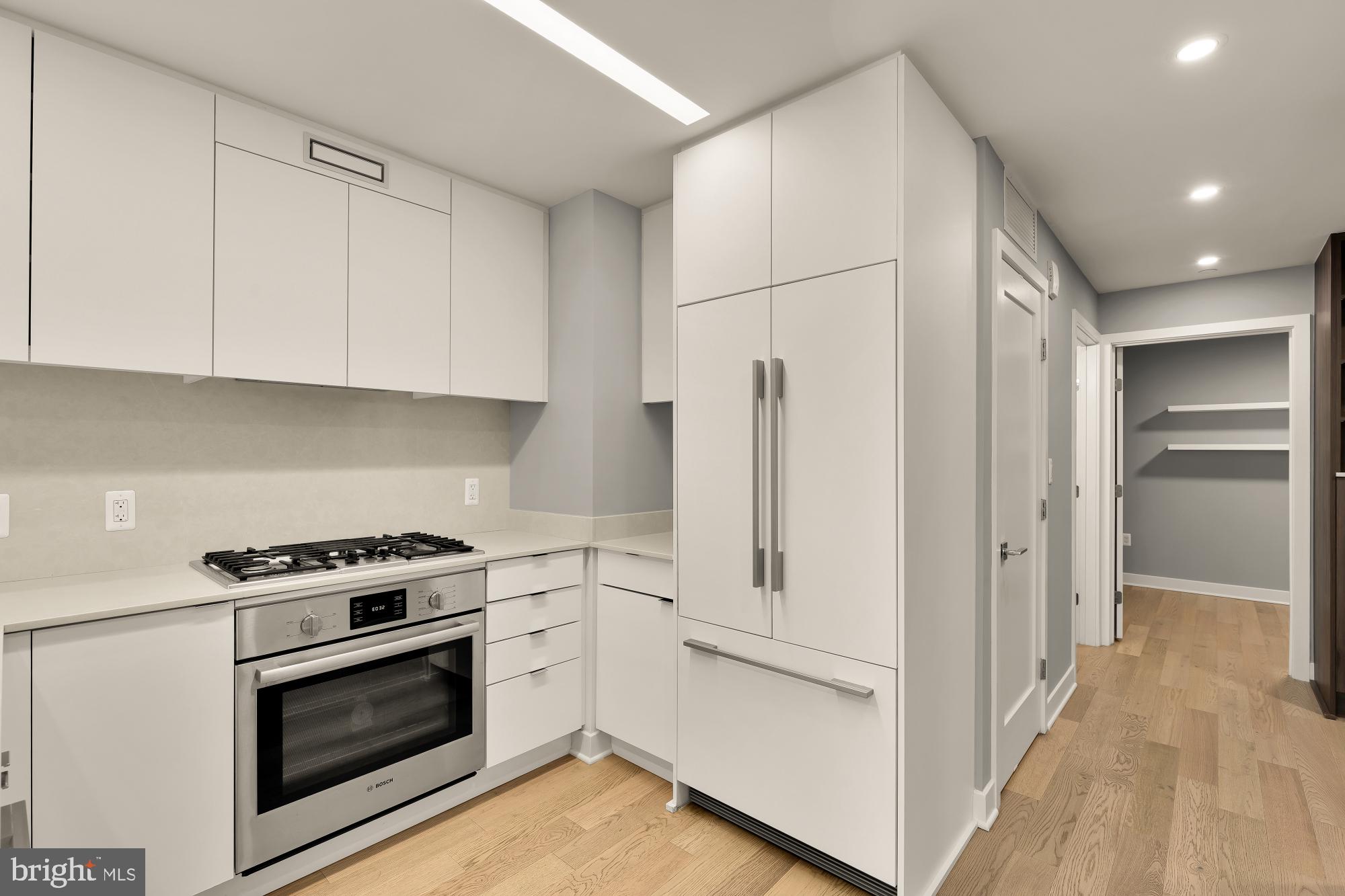 37 L Street Southeast, Unit 301 Washington, DC 20003 - Photo 13 of 37