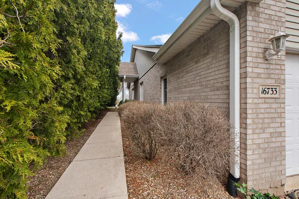 $415,000 | 16733 Summercrest Avenue, Orland Park, IL 60467