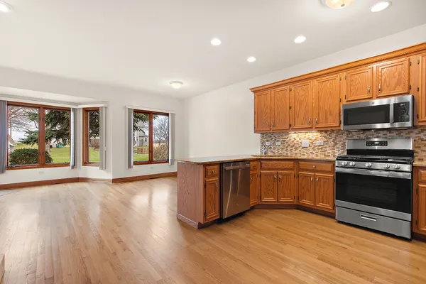 $415,000 | 16733 Summercrest Avenue, Orland Park, IL 60467