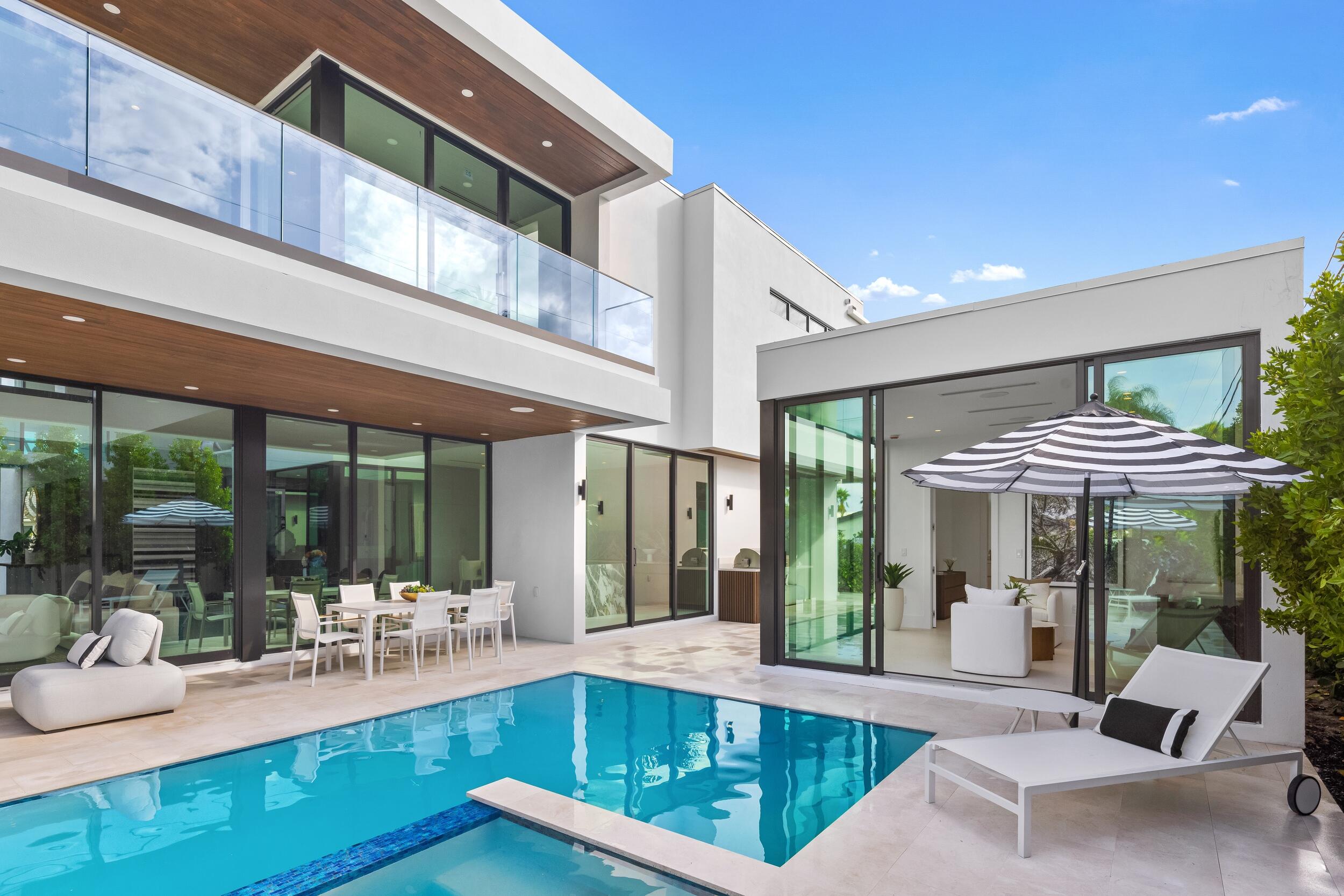 1099 Northeast 4th Avenue Boca Raton, FL 33432 - Photo 26 of 60 Pool Guest House