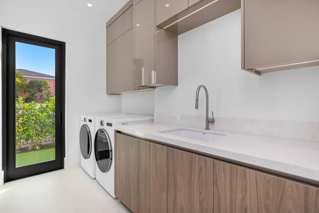 a picture of a bathroom with a window