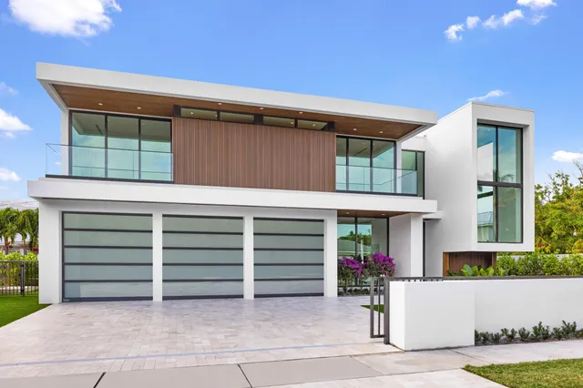 $6,750,000 | 1099 Northeast 4th Avenue, Boca Raton, FL 33432