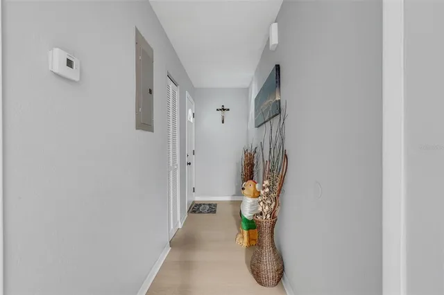 a en suite bathroom with a sink and a mirror