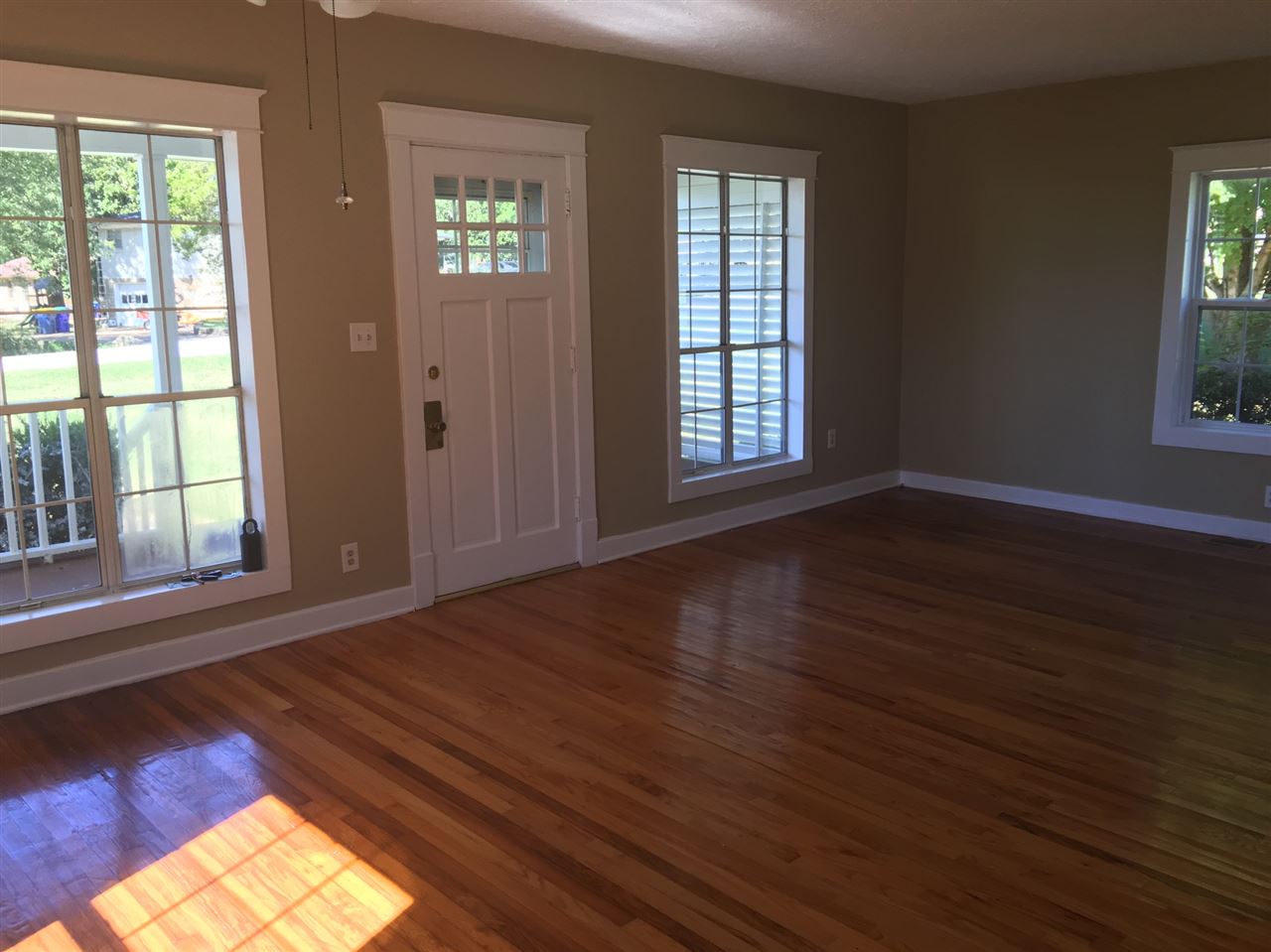 1303 Orndorff Mill Road Russellville, KY 42276 - Photo 5 of 29 Gallery Image 5