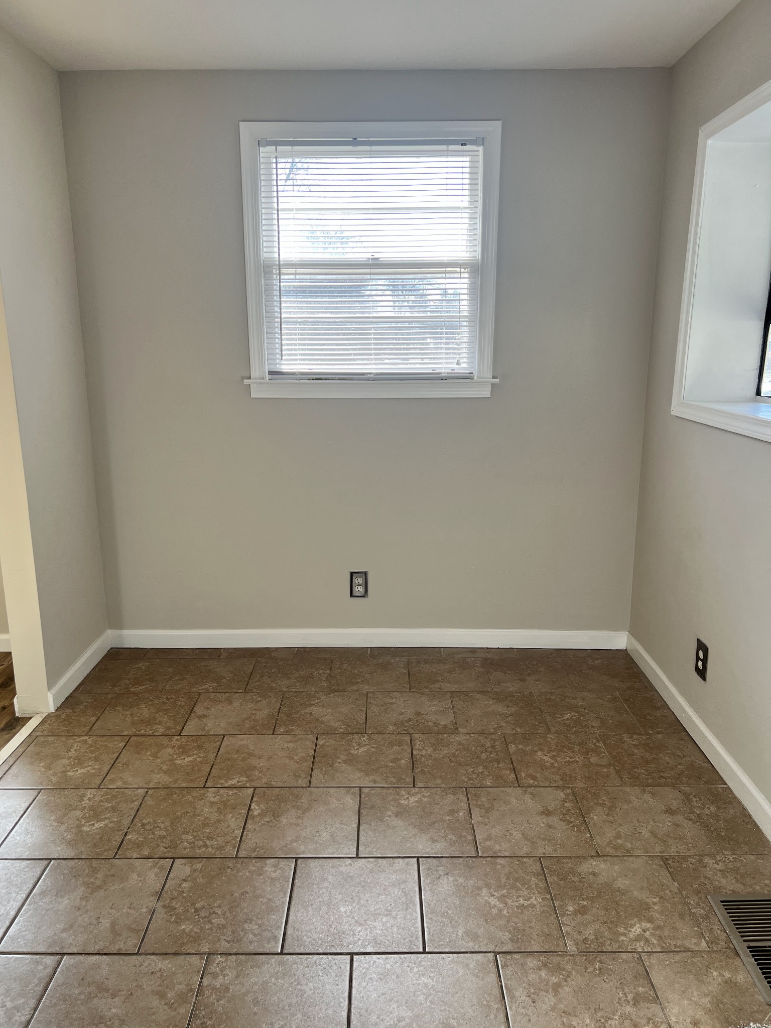 137 Scenic View Road Old Hickory, TN 37138 - Photo 8 of 21 Gallery Image 8