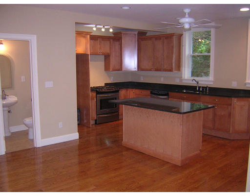 22 Heron Road Quincy, MA 02169 - Photo 7 of 16 Gallery Image 7