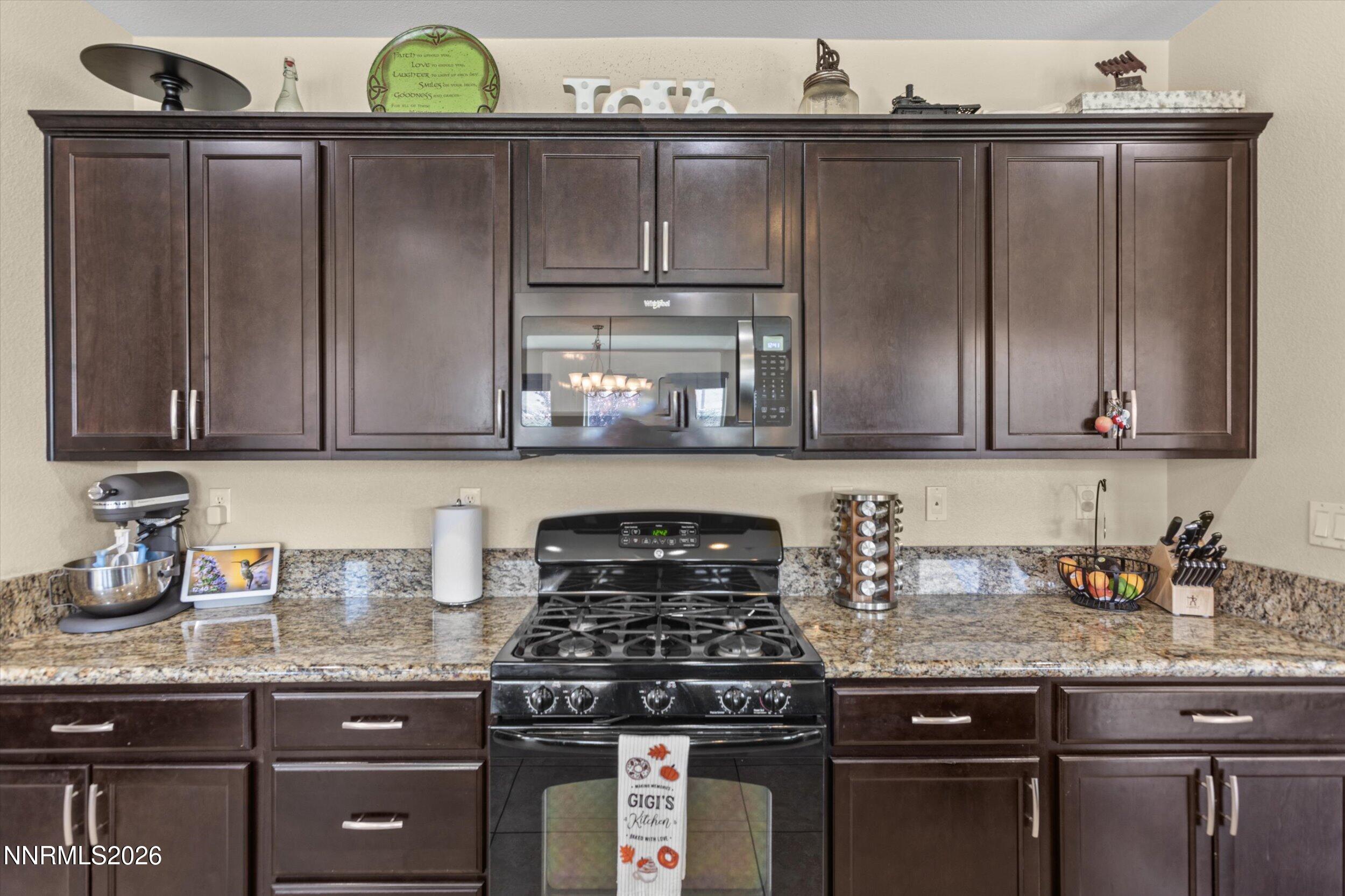 225 Anselmo Drive Reno, NV 89523 - Photo 13 of 36 10-0Y7A9650