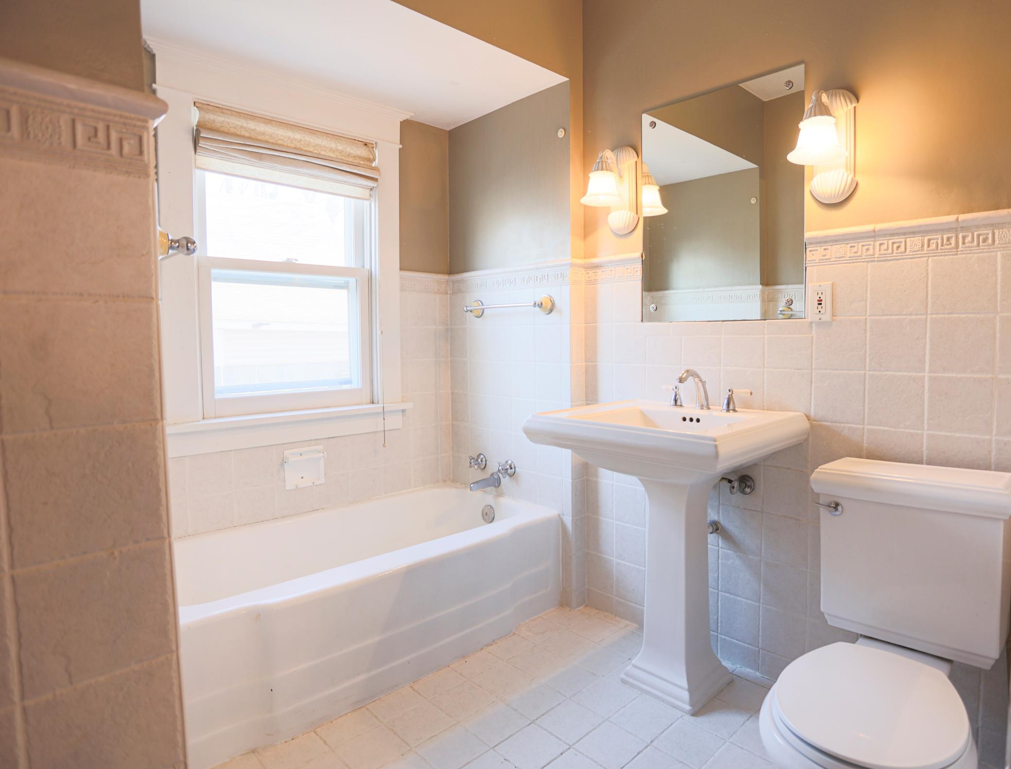 522 East Walnut Street River Falls, WI 54022 - Photo 22 of 40