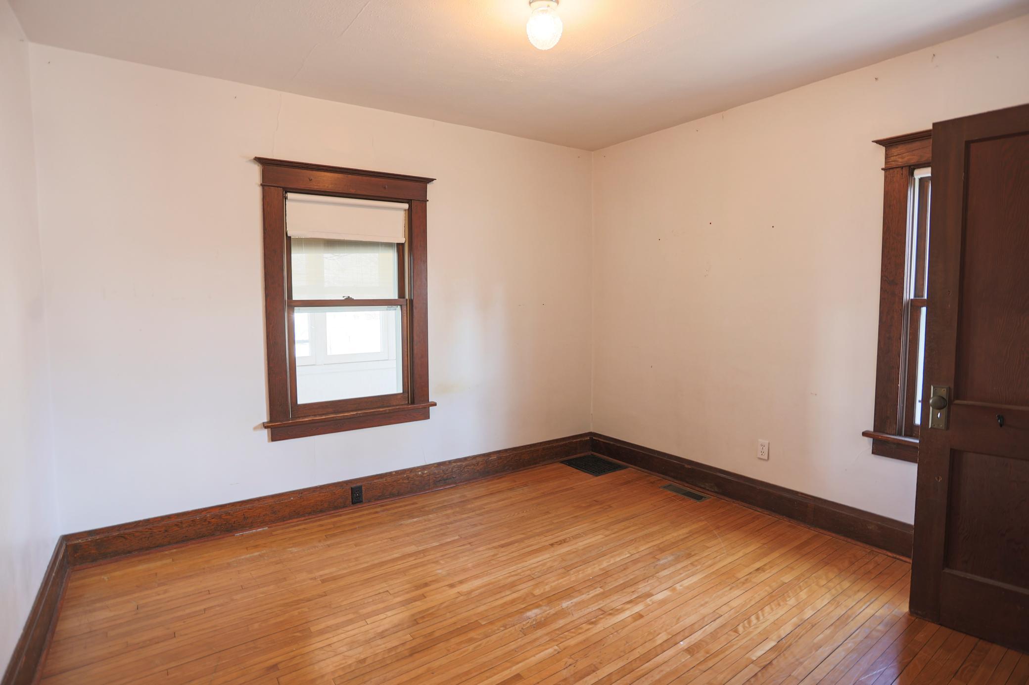 522 East Walnut Street River Falls, WI 54022 - Photo 23 of 40