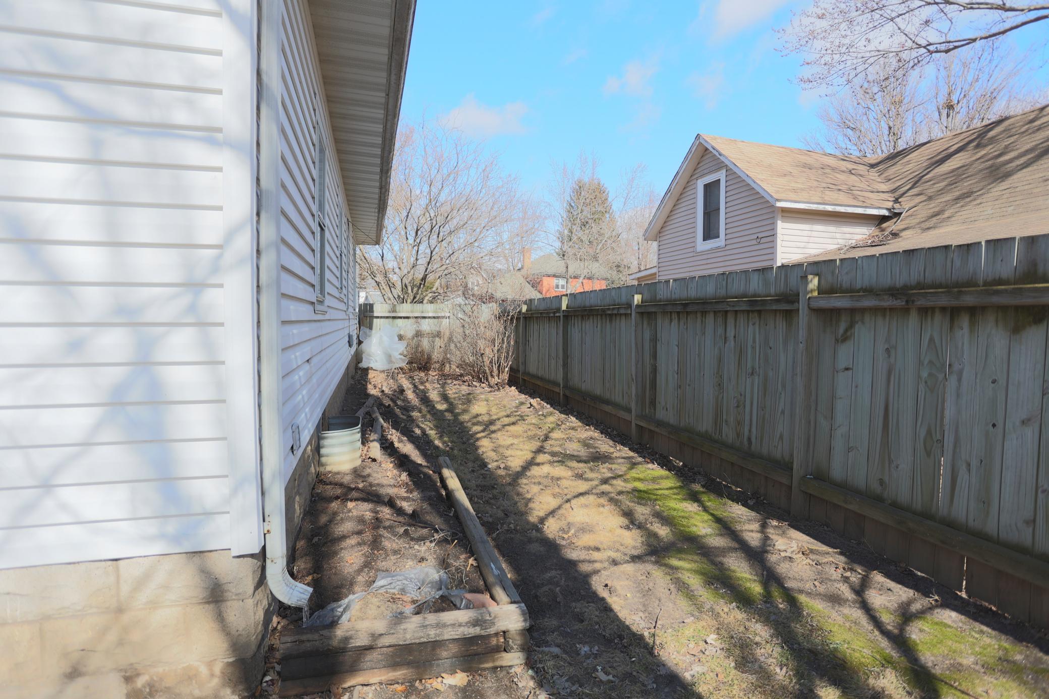 522 East Walnut Street River Falls, WI 54022 - Photo 7 of 40