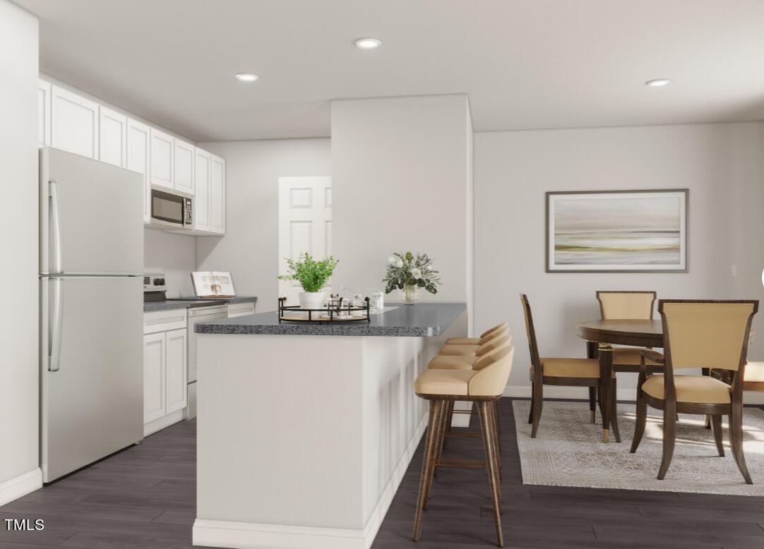 204 Maggie Lane Roxboro, NC 27573 - Photo 3 of 36 Everglades Kitchen Dining