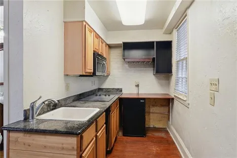 $195,000 | 539 Toulouse Street, Unit A, New Orleans, LA 70130