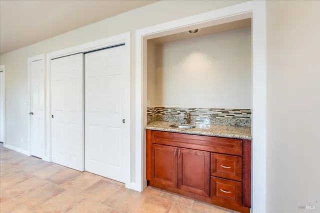 a view of a storage & utility room