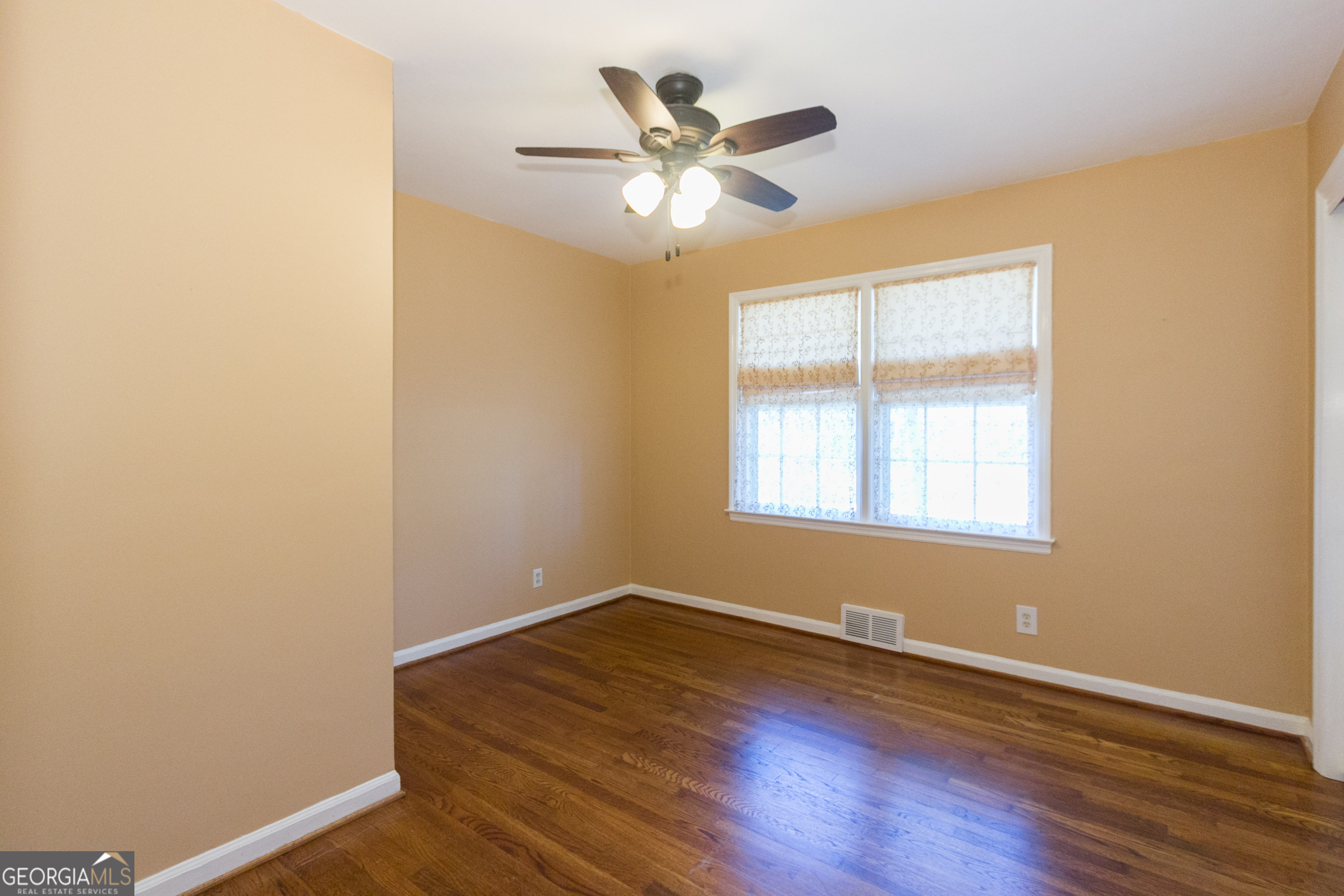 2327 Bry Mar Drive Northeast Atlanta, GA 30345 - Photo 13 of 22