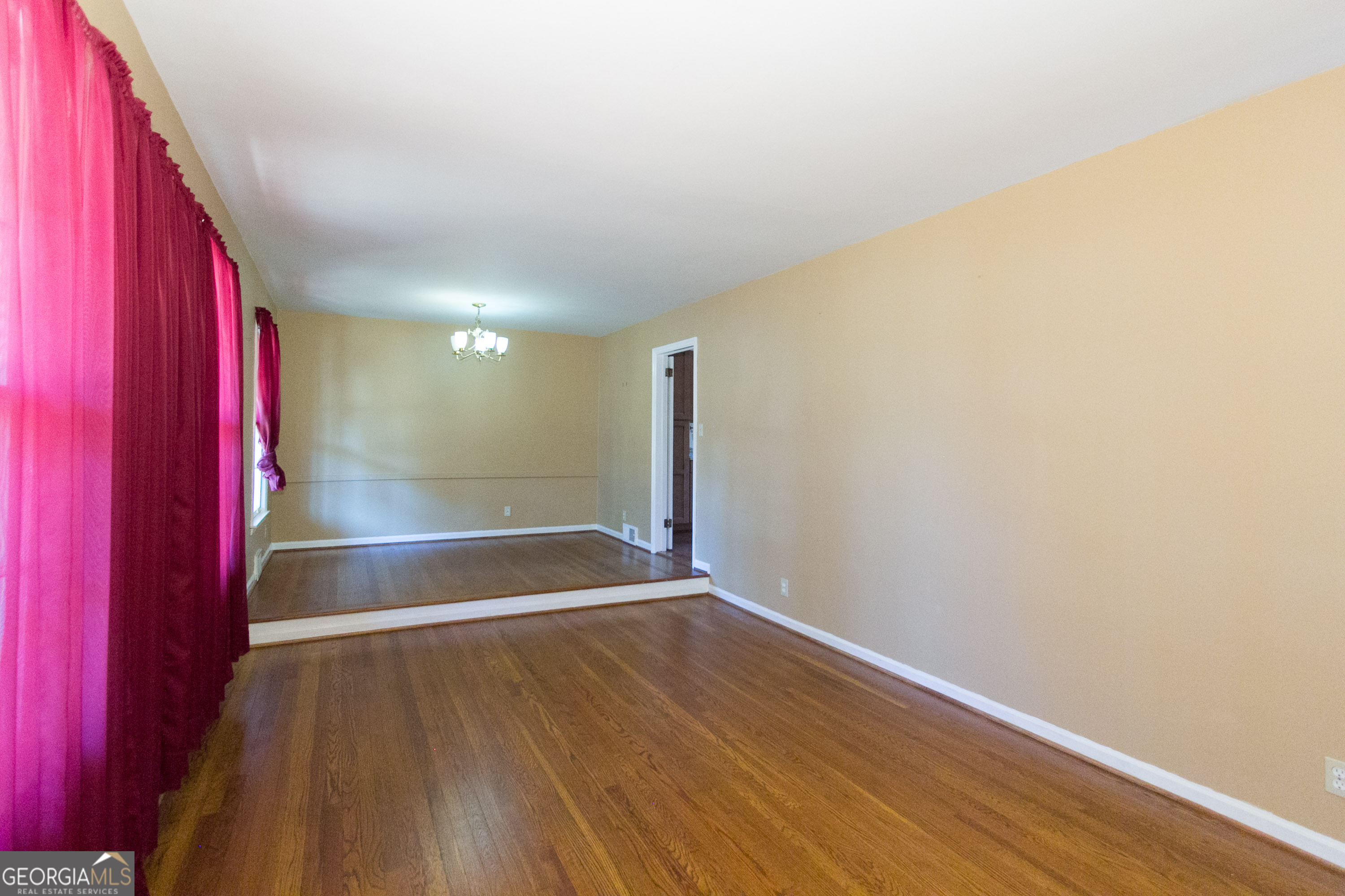 2327 Bry Mar Drive Northeast Atlanta, GA 30345 - Photo 7 of 22