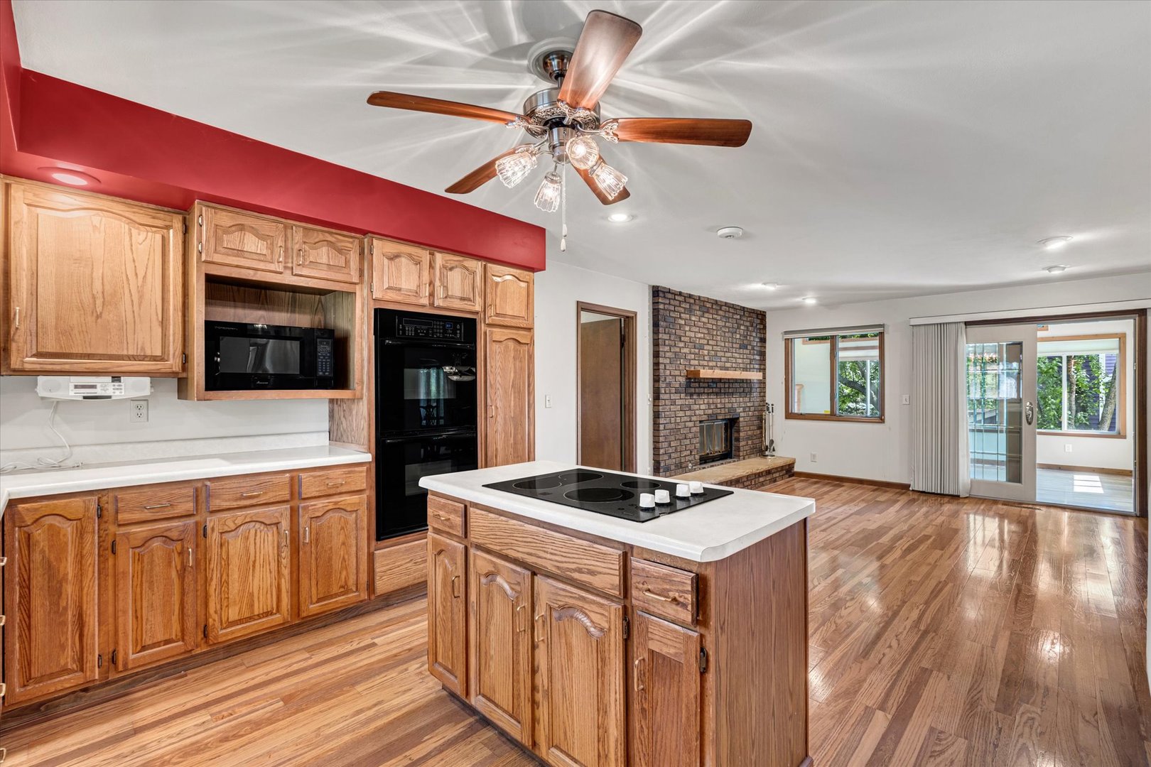 3300 35th Avenue Moline, IL 61265 - Photo 20 of 64
