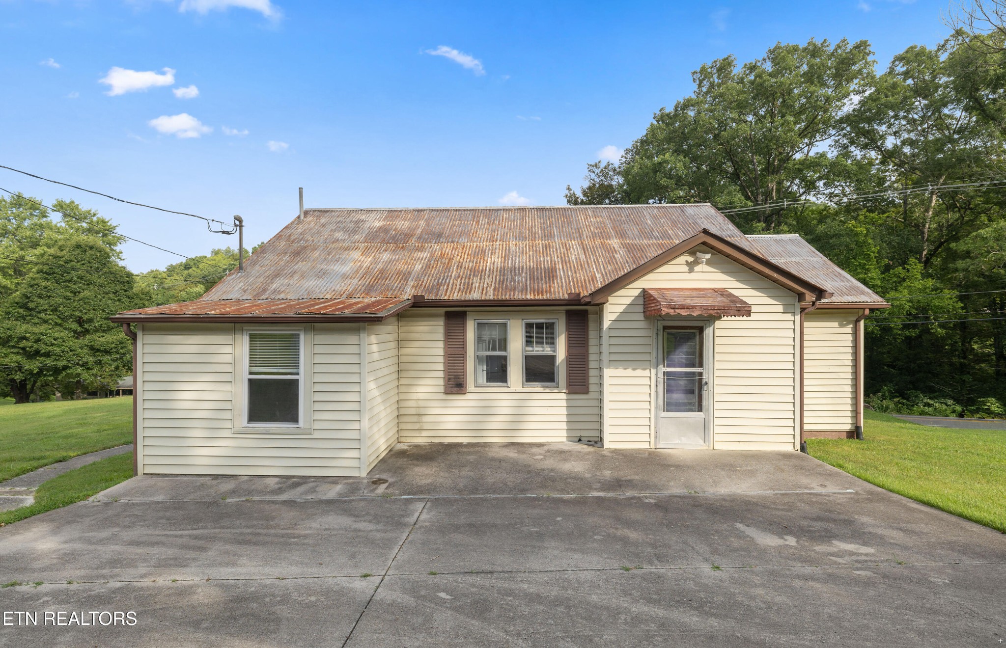 29182920 Miller Road Powell, TN 37849 - Photo 16 of 18 Gallery Image 16