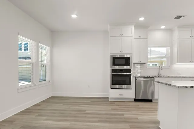 $535,900 | 7417 Boyd Hvn Drive, Austin, TX 78744