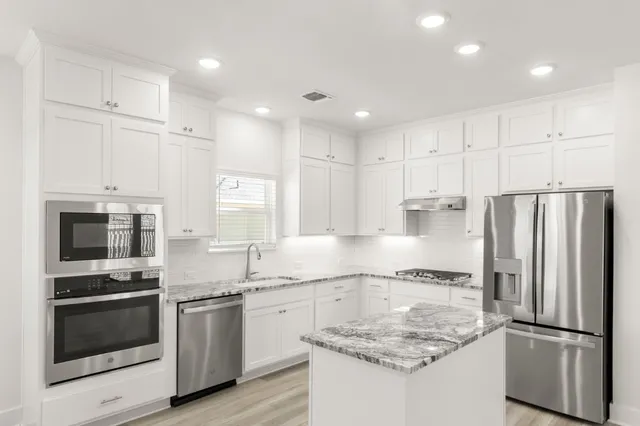 $535,900 | 7417 Boyd Hvn Drive, Austin, TX 78744