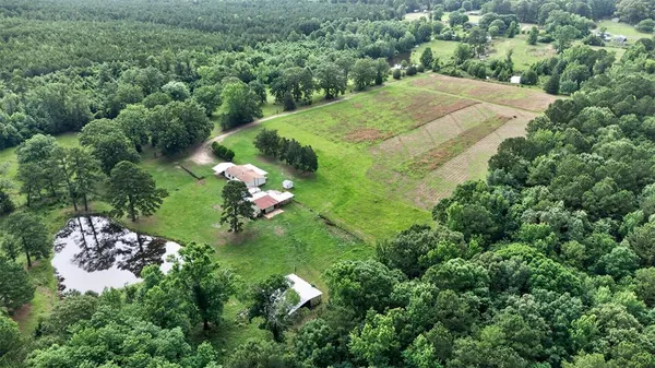 $225,000 | 11046 Upper State Line Road, Vivian, LA 71082