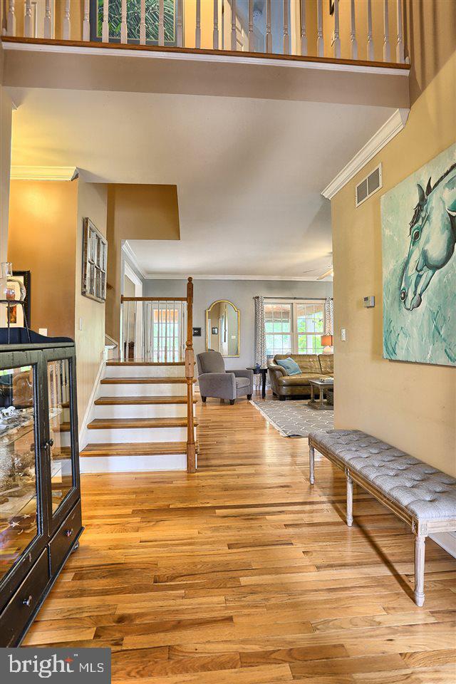 5960 Huntington Cmns Enola, PA 17025 - Photo 2 of 23