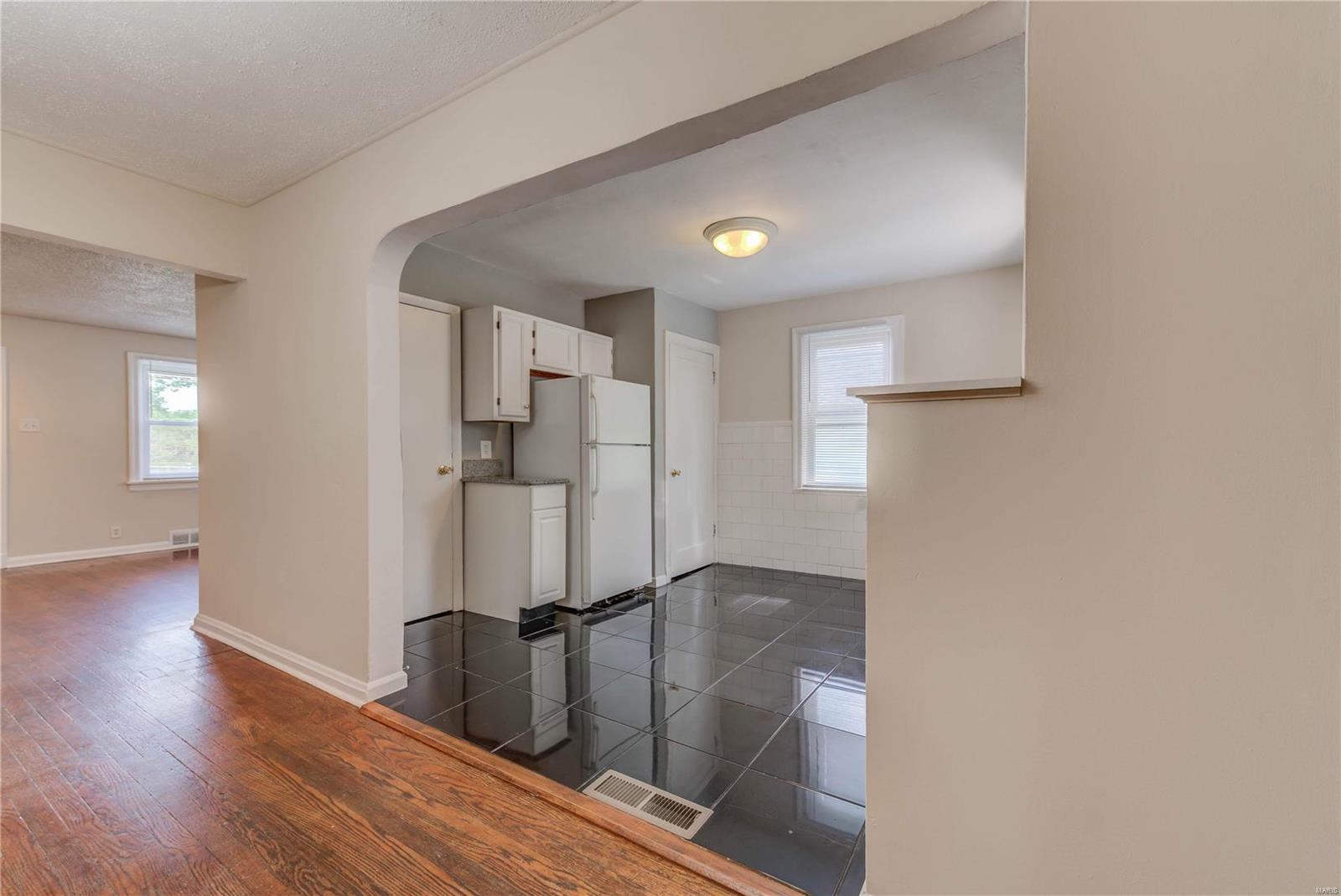 2990 Walton Road St. Louis, MO 63114 - Photo 11 of 24 Gallery Image 11