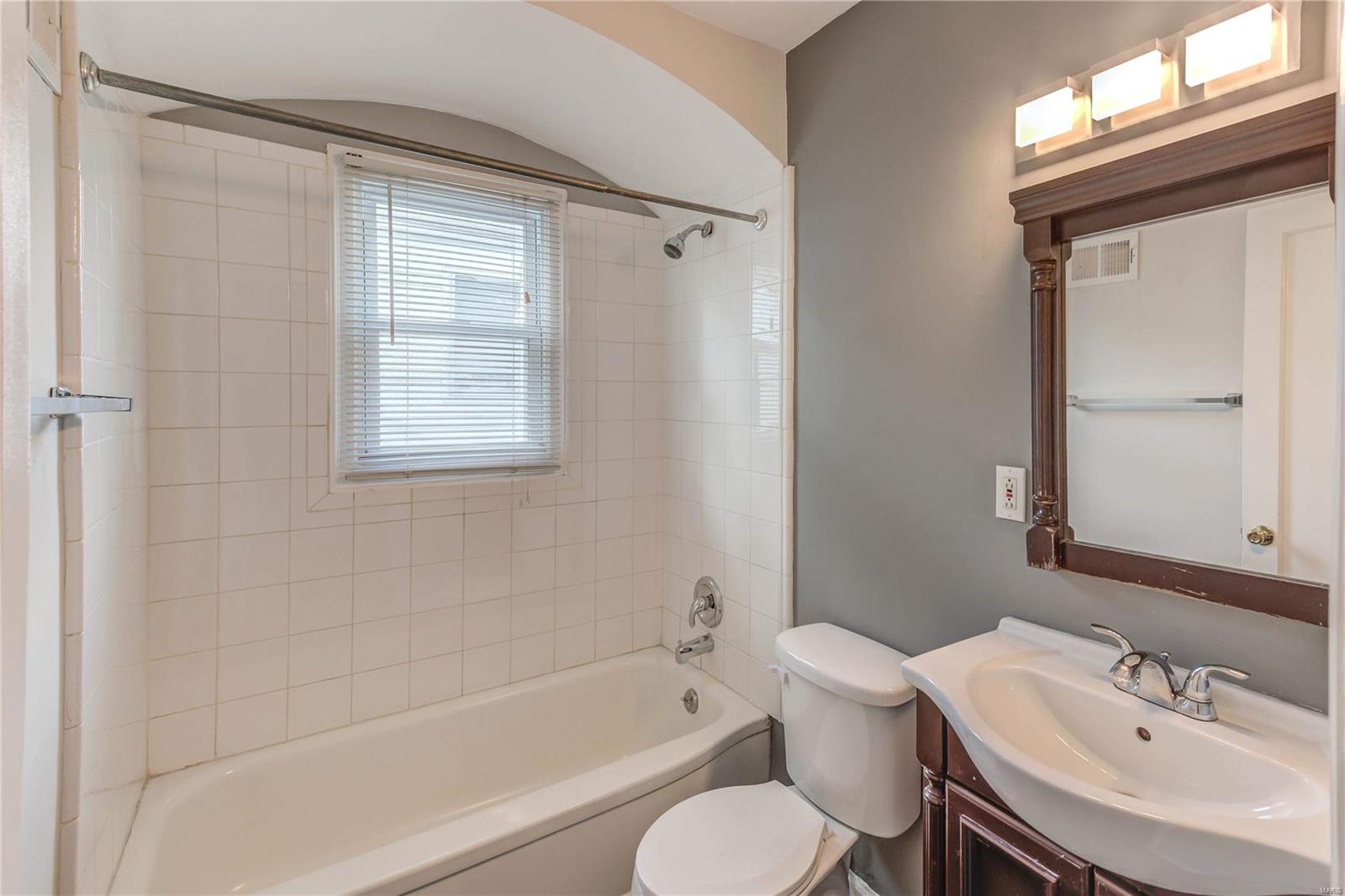 2990 Walton Road St. Louis, MO 63114 - Photo 17 of 24 Gallery Image 17