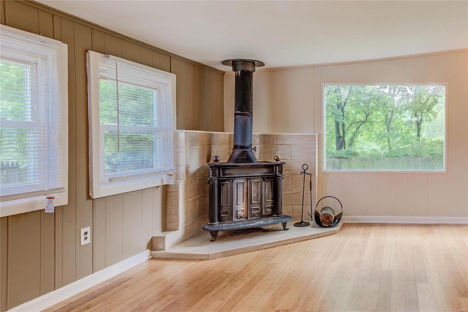 2990 Walton Road St. Louis, MO 63114 - Photo 3 of 24 Gallery Image 3