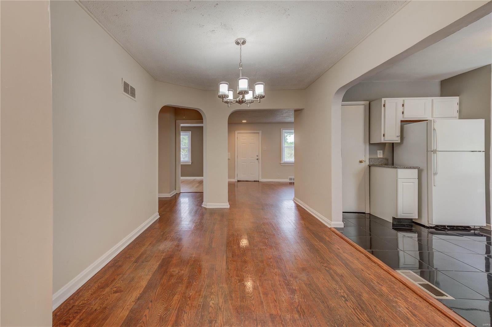 2990 Walton Road St. Louis, MO 63114 - Photo 8 of 24 Gallery Image 8