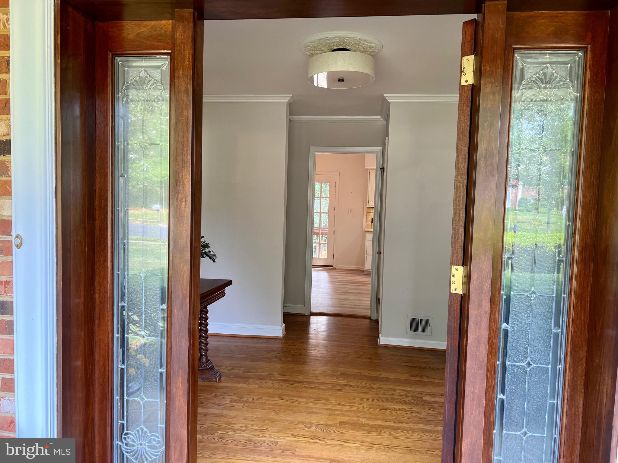 7921 Falstaff Road McLean, VA 22102 - Photo 3 of 89