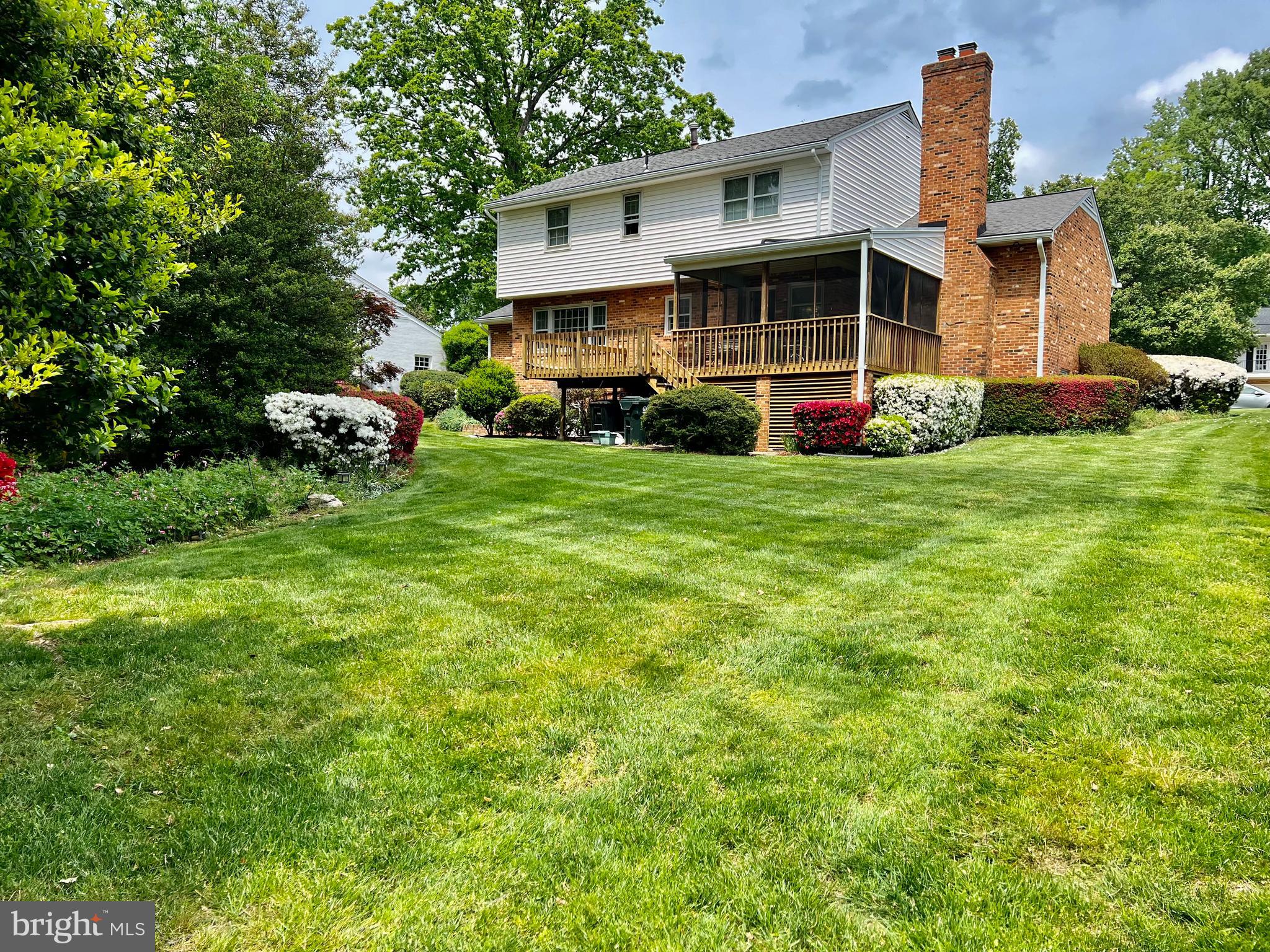 7921 Falstaff Road McLean, VA 22102 - Photo 65 of 89 Level large yard! .36 Acre!!