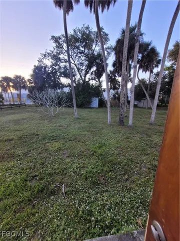 $1,500 | 1865 Lavonia Lane, North Fort Myers, FL 33917