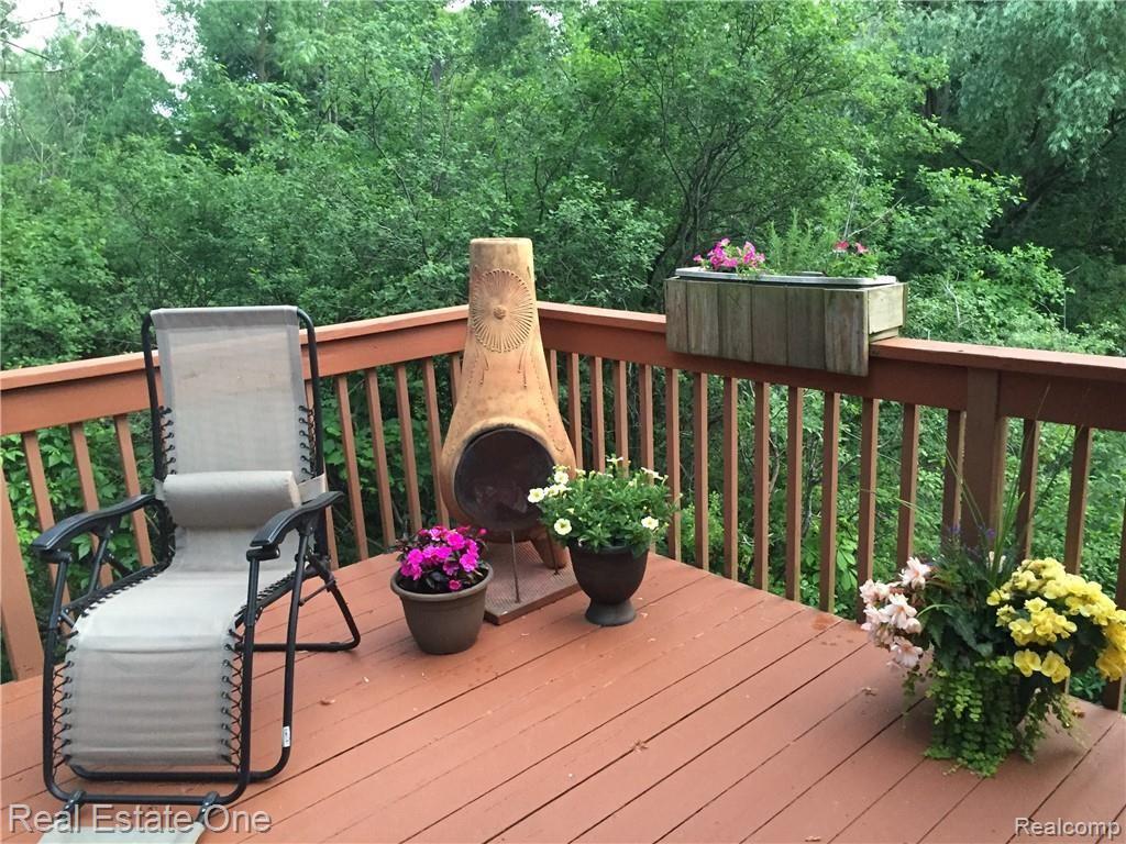 3075 Fairgrove Terrace Rochester, MI 48309 - Photo 20 of 21
