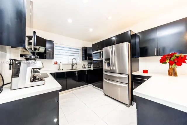 $920,000 | 9365 Southwest 44th Street, Miami, FL 33165