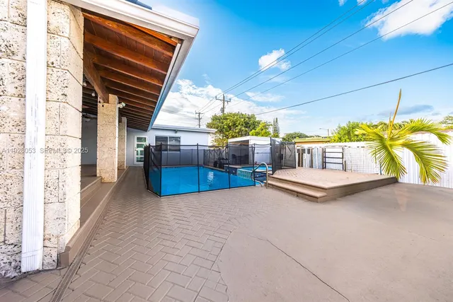 $920,000 | 9365 Southwest 44th Street, Miami, FL 33165