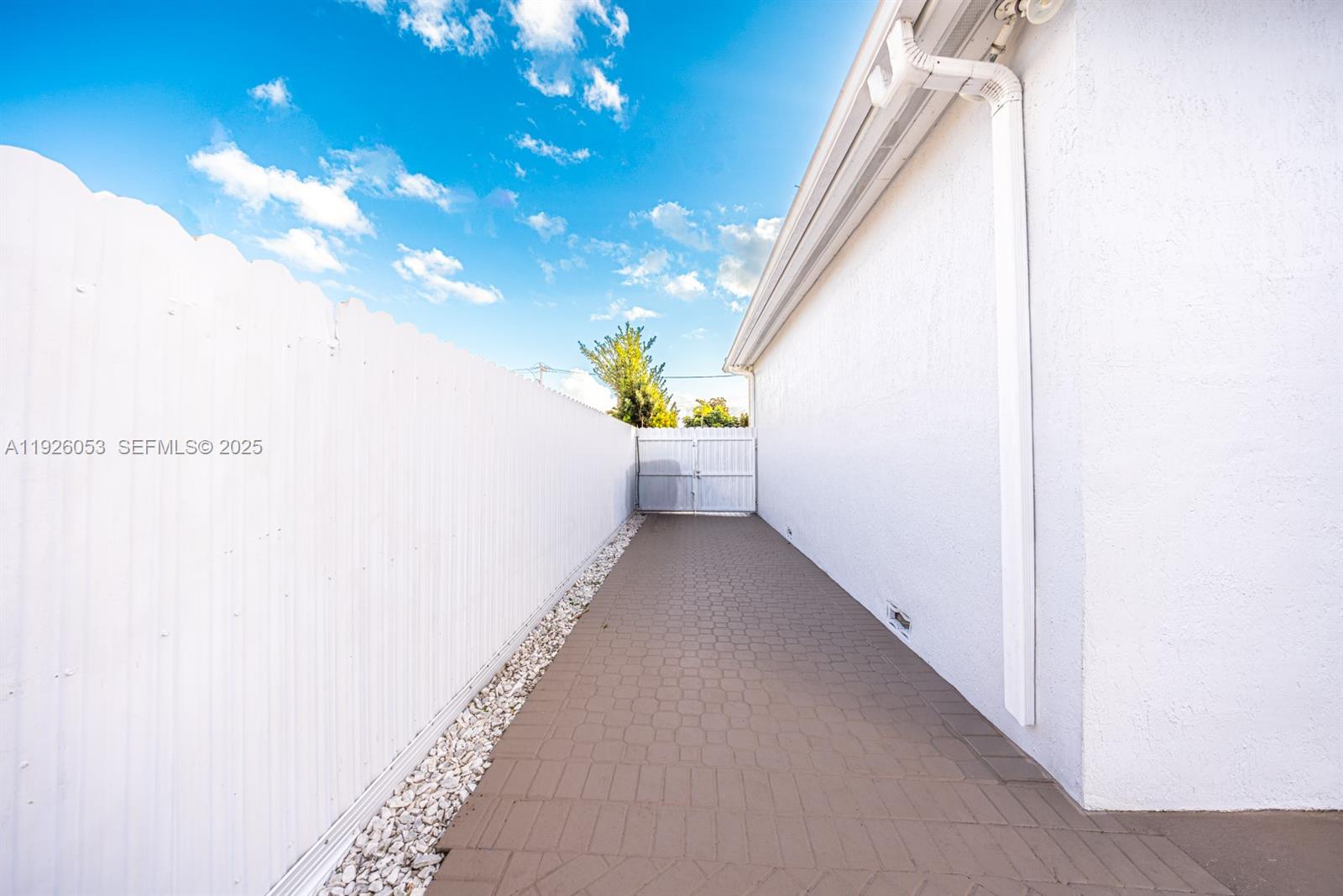 9365 Southwest 44th Street Miami, FL 33165 - Photo 21 of 24 a view of a hallway