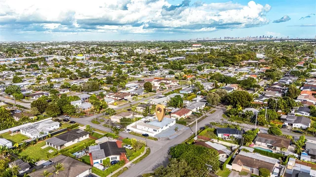$920,000 | 9365 Southwest 44th Street, Miami, FL 33165
