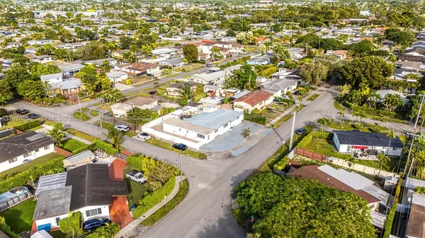 $840,000 | 9365 Southwest 44th Street, Miami, FL 33165